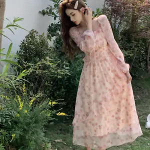 Vestido floral de gasa Midi manga larga cuello cuadrado con volantes núcleo de cabaña en niveles - Imagen 1 de 13