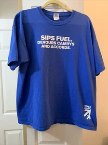 FORD FUSION Promo 2010 GRÖSSE XL T-SHIRT Sips Fuel Devours Camrys & Accords - Bild 1 von 7