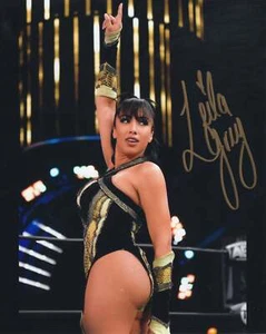 Leila Grey 8x10 AEW foto autografata firmata! Sexy Hot - Foto 1 di 1
