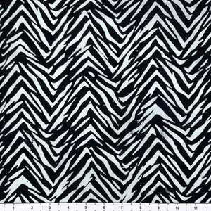 3 Yards Lunn Fabrics Exclusive Black & White Batik Textile Zebra Chevron Cotton - Picture 1 of 1