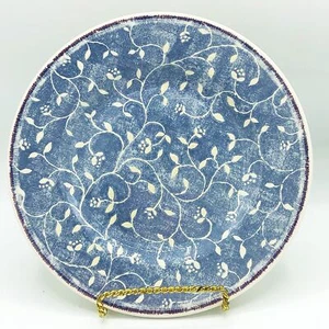 Pier 1 Blueberry Spray 8,5" Plato de ensalada azul con vides blancas - Imagen 1 de 3