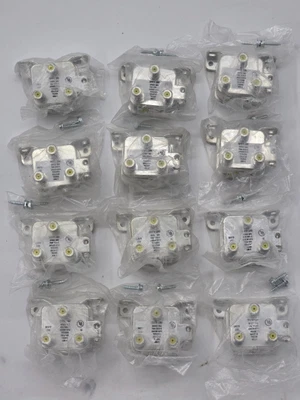 12 Extreme 2-way Digital Splitter Vertical Flex-mt 5-1002MHz EMI-130dB OUT-3.5dB - Image 1 of 4