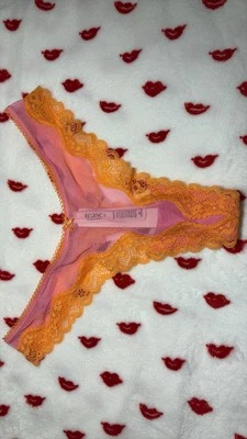 Tanga de encaje naranja y rosa Tease By Victoria's Secret talla M nueva con etiquetas Foto 1 de 2