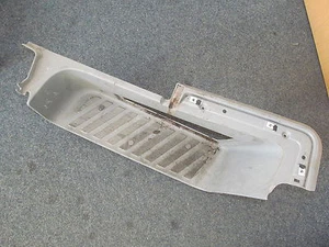 Einstieg Trittstufe VW Crafter 35 Kasten MR  2.5TDI Modell 2008  A9066860110 - Bild 1 von 1