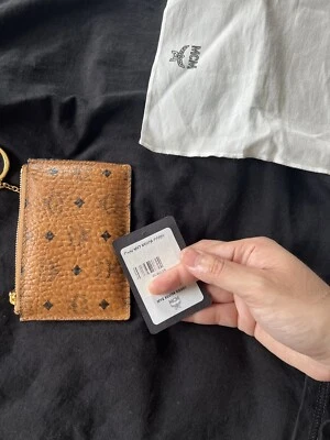 Nuevo MCM Visetos Lona Coñac Visetos Cremallera Tarjeta Billetera Bolsa para llaves Foto 1 de 4