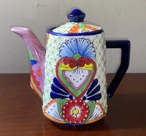 Tetera de cerámica Talavera encantada mexicana con tapa pintada a mano - Imagen 1 de 9