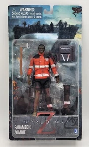 Jazwares World War Z Sanitäter Zombie mit Zubehör - Neu - Bild 1 von 2
