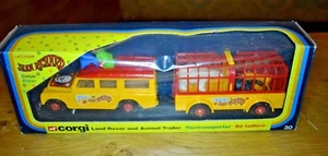 Vintage Corgi Jean Richard Pinder Circus No. 30 Land Rover and Animal Trailer  - Picture 1 of 7