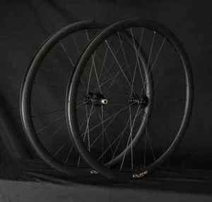 Laufradsatz Road/Gravel – Duke / Bitex / Sapim Race, handgespeicht - Bild 1 von 9