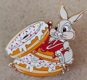 Fantasy Pin - Disney Thumper Christmas Cookies Donuts Macaroons Pastries - Bild 1 von 2