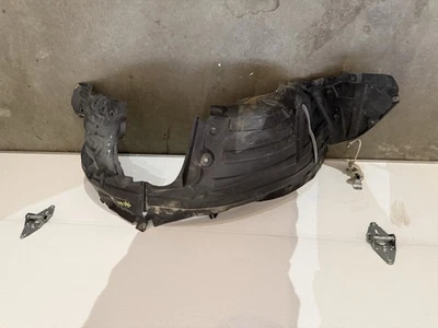 Protector contra salpicaduras guardabarros lateral pasajero para Mazda CX-5 2013-2016 | Delantero | MA1251115 Foto 1 de 3