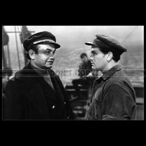 Photo F.011598 EDWARD G. ROBINSON & JOHN GARFIELD (THE SEA WOLF) 1941