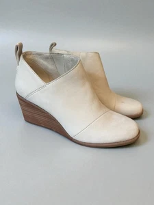 TOMS Marta Bootie Ankle Boot Wedge Suede Beige Ivory Cement Women's Size 6 31A - Picture 1 of 14