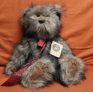 Boyds Bär Humbolt Plüsch Gelenke Teddy Nieten Kragen mit Etikett. J19 - Bild 1 von 18
