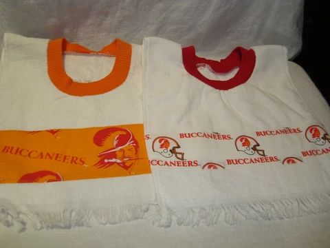 Tampa Bay Buccaneers NFL Football Handmade/Tea Towel Children's/Baby Bib NEW Cover