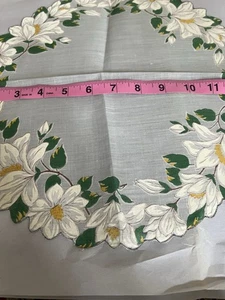 Vintage Round Grey Hankie White Floral VGC ✅ - Picture 1 of 1