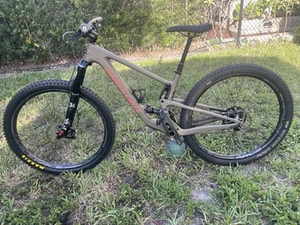 Santa Cruz Tallboy C - Picture 1 of 12