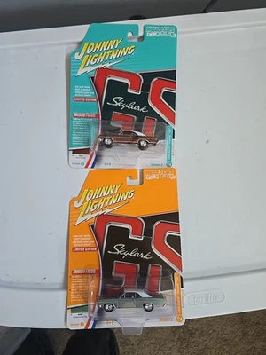 Johnny Lightning 1966 Buick Skylark GS PAIR JLMC038 A&B - Image 1 of 3