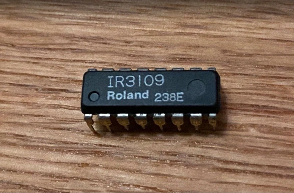 Original Roland IR3109 Filter Chip VCF IC Juno, Jupiter, JX3P - Bild 1 von 1