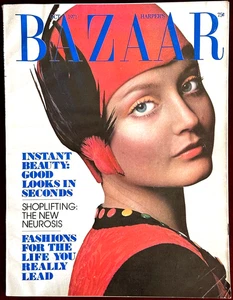 Harper's Bazaar ~ October 1971 ~ Ingrid Boulting Billie Jean King Raquel Welch - Imagen 1 de 12