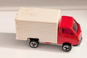 YOT Toyota Hiace Moving Van Made In Tiawan 1/64 Scale Diecast-Plastic Red White - Picture 1 of 4
