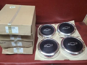 1977-1999 Chevrolet 10.5" Dog Dish Hubcaps S-10 Pickup Blazer Van Hubcaps NOS 4 - Picture 1 of 13