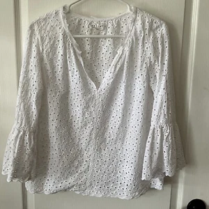 Velvet by Graham and Spencer Saidee White Cotton Eyelet Bell-Sleeve Blouse Small - Picture 1 of 10