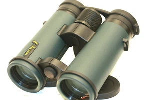 ALPEN WINGS....10 x 42...binoculars...bright and clear...wide angle..waterproof - Picture 1 of 3