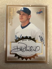 Koyie Hill 2004 Skybox Autographics #A-KH Signatures Gold Baseball Card 22/25