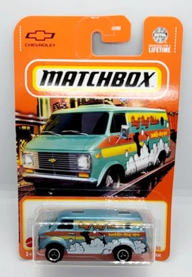 Matchbox Chevy Van 1975 Mobile Dog Spa vehículo de juguete nuevo Mattel  Foto 1 de 4