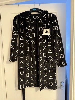 Boys Primark Playstation dressing gown aged 10 years. excellent condition. £7 - Image 1 of 2