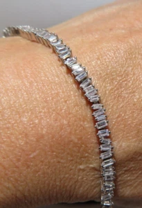 STERLING SILVER CLEAR WHITE STONE TENNIS BRACELET 7" LONG 9.32 grams (G132942-3) - Picture 1 of 9