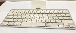 Original Genuine Apple iPad Keyboard Dock Model A1359 iPad 1st 2nd 3rd Gen 30Pin - Picture 1 of 4