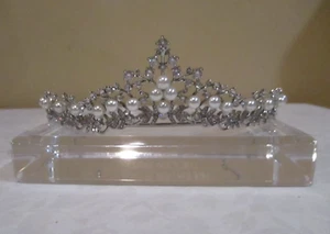 Believe by Brilliance Fine Silver Plate Tiara, Cubic Zirconia/Simulated Pearls - Picture 1 of 8