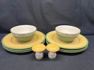 Lot of 10 Pieces ~ Pfaltzgraff "CIRCLE OF KINDNESS" ~ Dinner Plates, S&P, Bowls - Picture 1 of 13