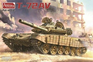 Amusing Hobby 1/35 35A041 Russian MBT T-72AV - Picture 1 of 1