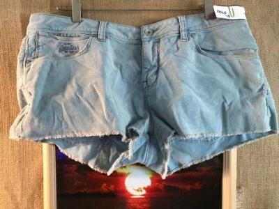 Superdry Tom Boy women’s blue short W34” x 2”stretch raw seams at leg openings - Image 1 of 4