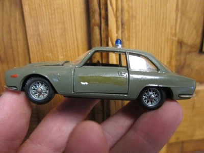 Coche de policía escaso Politoys 1:43 años 60 Alfa Romeo Sprint Bertone 537 Italia Foto 1 de 4