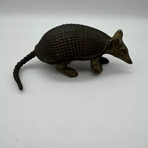 Vintage 100% Messing Gürteltier Figur Briefbeschwerer Texas State Tier - Bild 1 von 7