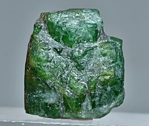 Natural Emerald Crystal From Swat Pakistan 11.30 Carat - Picture 1 of 5