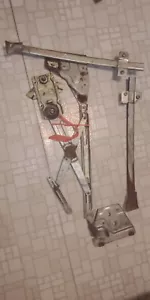 1976 - 79 toyota corolla SR5 TE51, Used Door window regulator. (1) passenger - Picture 1 of 7