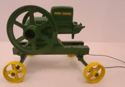 RARE NOS John Deere Model E Wrong Way Flywheel Hit Miss 1990 ERTL  Engine - Image 1 of 4