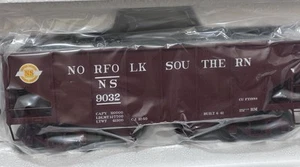 MTH PREMIER 20-92069 NORFOLK SOUTHERN 2-Bay Fish Belly HOPPER Car wCoal O-Scale - Picture 1 of 7