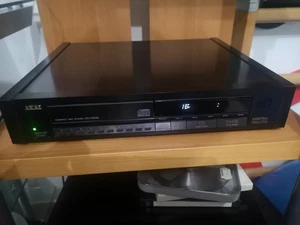 Akai CD-M939 CD-Player, Midi-Format, Schwarz, Holzwangen, Japan 1989 - Bild 1 von 3