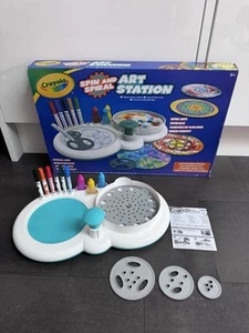 Estación de arte en espiral Crayola Spin N - LEER - Imagen 1 de 6