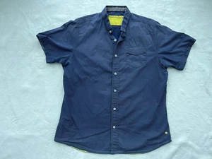 Camicia Descendant Of Thieves blu a pois con bottoni manica corta grande - Foto 1 di 9