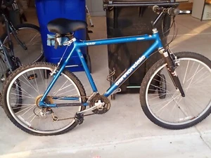 1995 Cannondale M300 Mountain Bike. 21 Speed, Hand Made in the U.S.A. - Picture 1 of 8