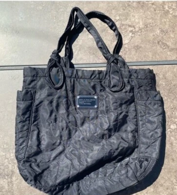 Bolso de Mano Marc by Marc Jacobs Little Tate, Nylon Acolchado Negro Foto 1 de 4