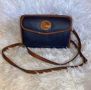 VNTG Dooney Bourke Black Brown Zip Around Wallet Crossbody Clutch Leather Purse - Picture 1 of 12