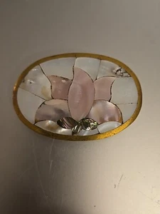 Vintage Flower Abalone Inlay Shell Oval Brass Belt Buckle 2.5 x 1.75 - Picture 1 of 6